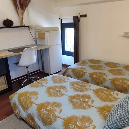 Guest house Chambres Dans En Colocation Avec Jardin Tram 1 & 2 *