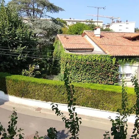 Chambres Dans En Colocation Avec Jardin Tram 1 & 2 Guest house